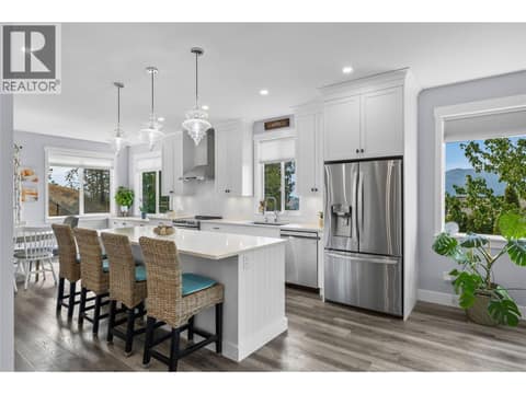 Photo 7 of 2180 Sunview Drive, West Kelowna Estates