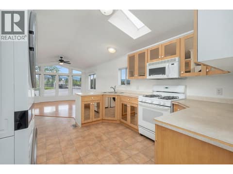 Photo 8 of 8000 Highland Road Unit# 98, Swan Lake West, Vernon