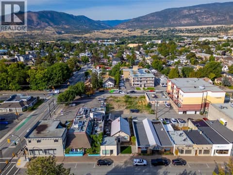 Photo 17 of 686 Martin Street, Main North, Penticton
