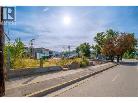 Photo 22 of 686 Martin Street, Main North, Penticton