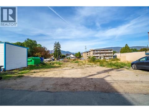 Photo 27 of 686 Martin Street, Main North, Penticton