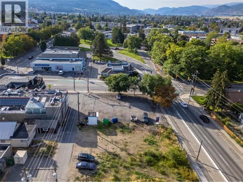 Photo 3 of 686 Martin Street, Main North, Penticton