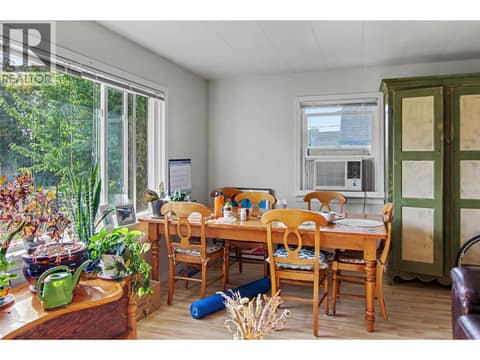 Photo 4 of 4404 25 Street, Harwood, Vernon
