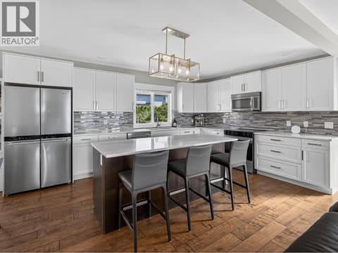 Photo 11 of 2715 Boucherie Road, Lakeview Heights, West Kelowna
