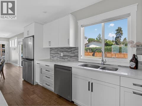 Photo 13 of 2715 Boucherie Road, Lakeview Heights, West Kelowna