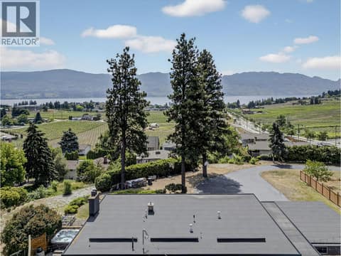 Photo 5 of 2715 Boucherie Road, Lakeview Heights, West Kelowna