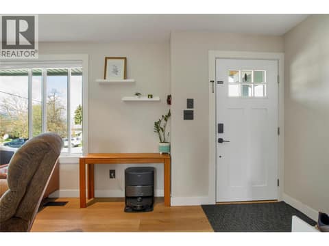 Photo 4 of 5309 Spalding Road, North BX, Vernon