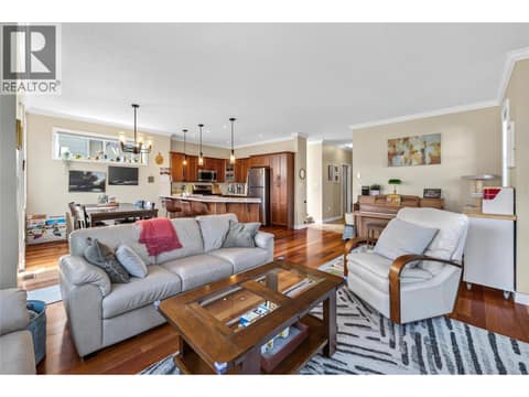 Photo 11 of 385 Douglas Avenue Unit# 102, Main North, Penticton