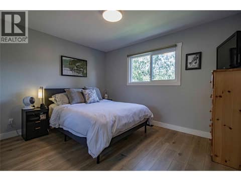 Photo 12 of 1605 Carmi Avenue, Columbia/Duncan, Penticton