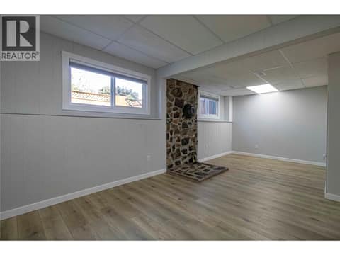 Photo 24 of 1605 Carmi Avenue, Columbia/Duncan, Penticton
