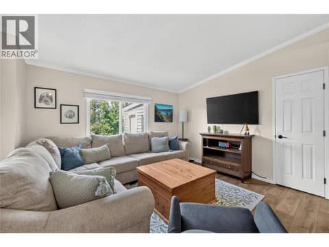 Photo 10 of 3115 JUNIPER Drive, Naramata Rural