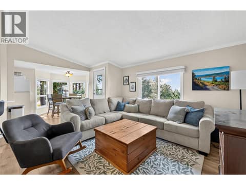 Photo 9 of 3115 JUNIPER Drive, Naramata Rural