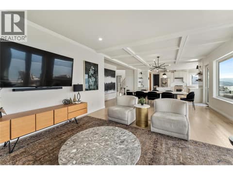 Photo 12 of 408 Okaview Road, Upper Mission, Kelowna