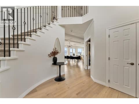 Photo 18 of 408 Okaview Road, Upper Mission, Kelowna
