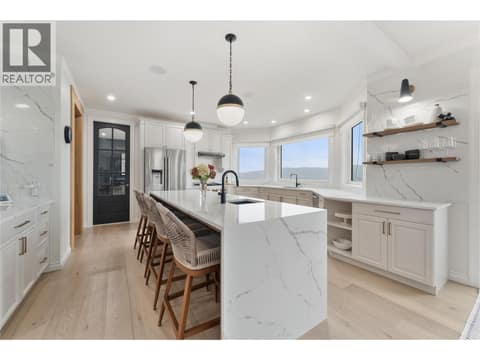 Photo 6 of 408 Okaview Road, Upper Mission, Kelowna
