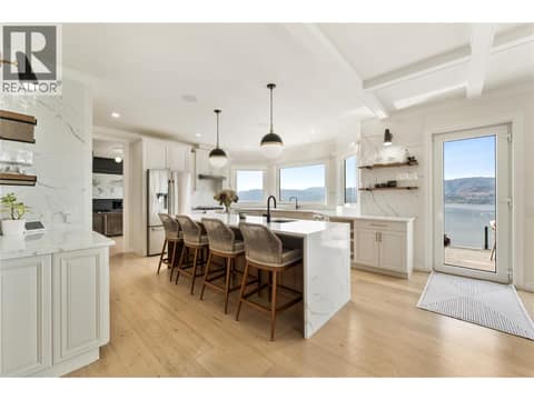 Photo 8 of 408 Okaview Road, Upper Mission, Kelowna