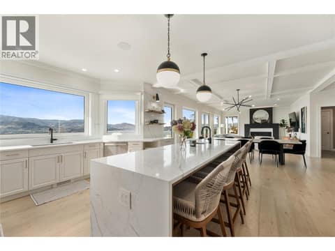 Photo 9 of 408 Okaview Road, Upper Mission, Kelowna