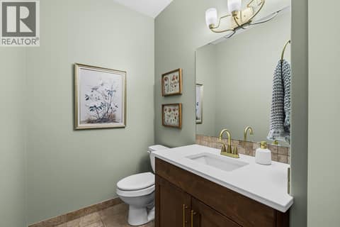 Main floor bathroom. at 2283 Shannon Heights Court Unit# 6, Shannon Lake, West Kelowna