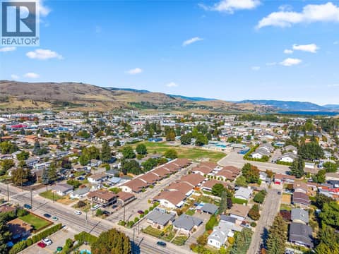 Photo 27 of 2107 43 Avenue Unit# 25, Harwood, Vernon