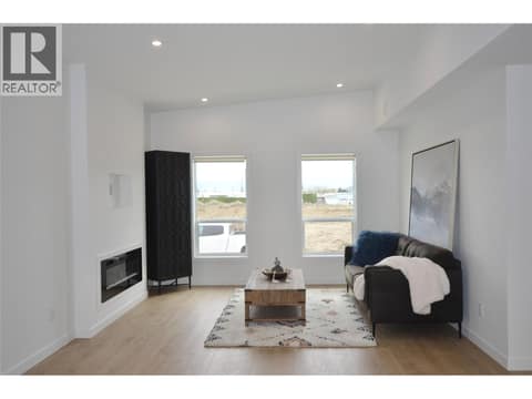 Fireplace upgrade at 12204 Westside Road Unit# 200, Okanagan North, Vernon