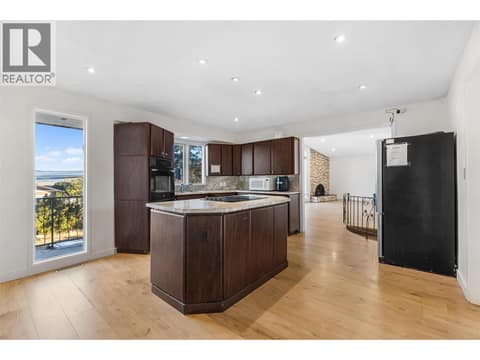 Photo 9 of 2650 Thacker Drive, Lakeview Heights, West Kelowna
