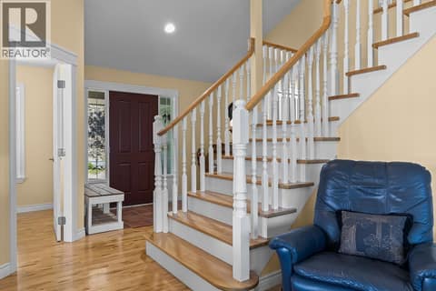 Bright entryway with maple hardwood throughout. at 2620 Arthur Road, McKinley Landing, Kelowna