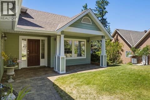 Homesense sees you coming to decorate this welcoming front porch! at 2620 Arthur Road, McKinley Landing, Kelowna