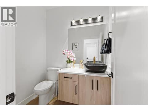 Photo 22 of 389 Moubray Road, North Glenmore, Kelowna