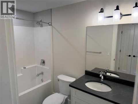 Photo 10 of 2171 Van Horne Drive Unit# 102, Aberdeen, Kamloops