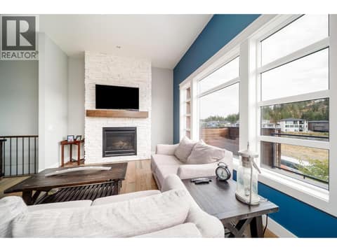 Photo 11 of 2588 Paramount Drive, Shannon Lake, West Kelowna