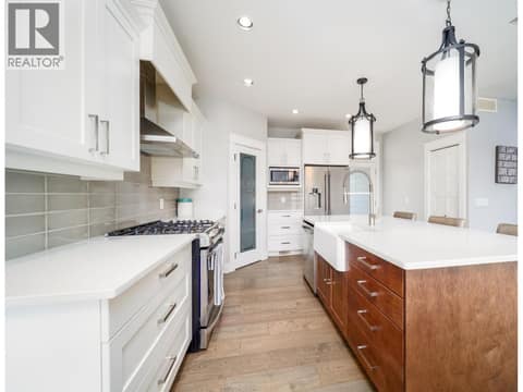 Photo 9 of 2588 Paramount Drive, Shannon Lake, West Kelowna