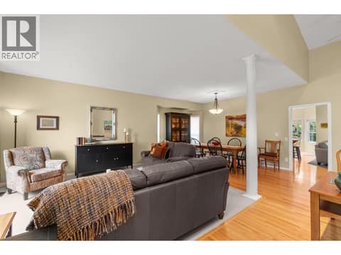 Photo 11 of 294 Knightsbridge Way, North Glenmore, Kelowna
