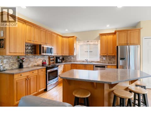 Photo 12 of 294 Knightsbridge Way, North Glenmore, Kelowna