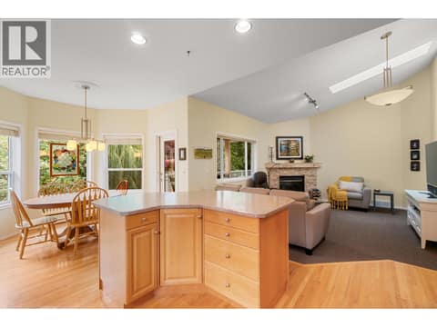 Photo 16 of 294 Knightsbridge Way, North Glenmore, Kelowna