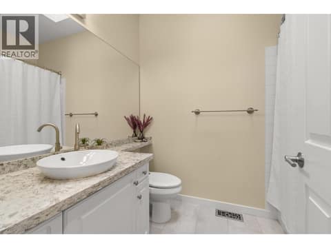 Photo 38 of 294 Knightsbridge Way, North Glenmore, Kelowna