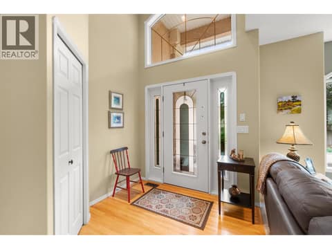 Photo 5 of 294 Knightsbridge Way, North Glenmore, Kelowna