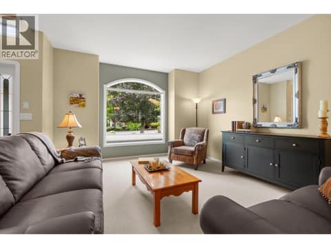 Photo 7 of 294 Knightsbridge Way, North Glenmore, Kelowna
