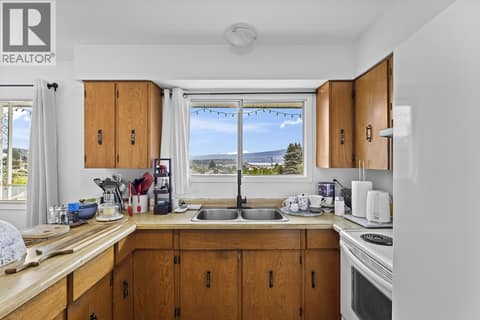 UPPER LEVEL KITCHEN at 3490 Paynter Road, Westbank Centre, West Kelowna