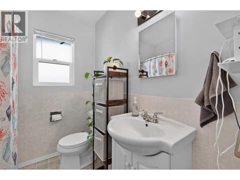 Photo 10 of 689 Ellis Street, Main North, Penticton
