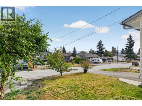 Photo 11 of 3246 McGinnis Road, Glenrosa, West Kelowna