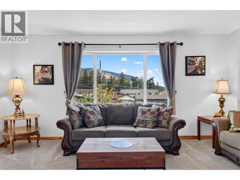 Photo 3 of 3246 McGinnis Road, Glenrosa, West Kelowna
