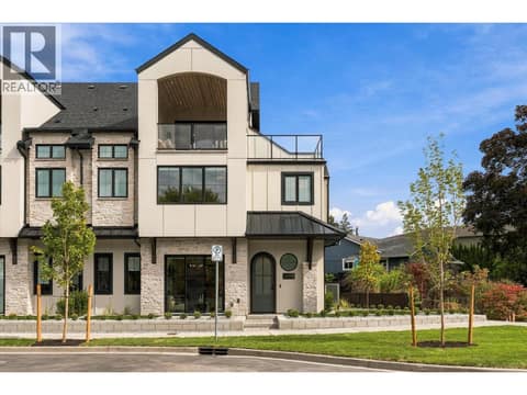Photo 3 of 2435 Taylor Crescent Unit# 1, Kelowna South