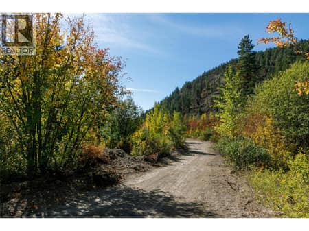 Photo 6 of 3250 97 Highway, Glenrosa, West Kelowna