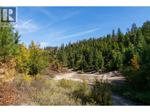 Photo 7 of 3250 97 Highway, Glenrosa, West Kelowna