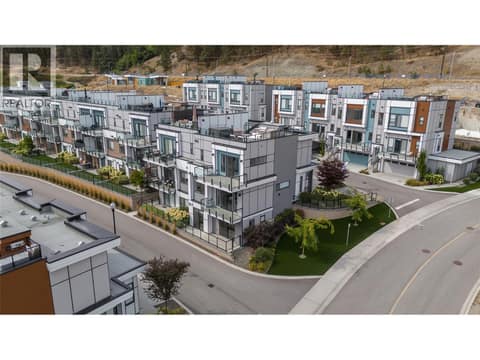 End unit - fantastic location in the complex at 2100 Campbell Place Unit# 154, Lakeview Heights, West Kelowna