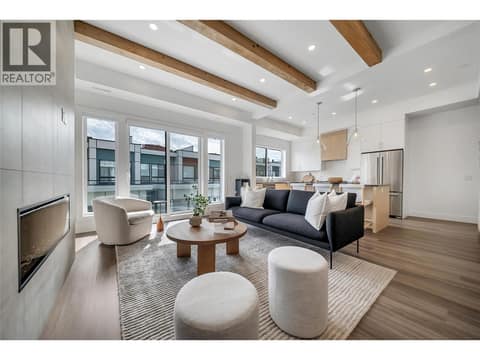 Living room to kitchen at 2100 Campbell Place Unit# 154, Lakeview Heights, West Kelowna