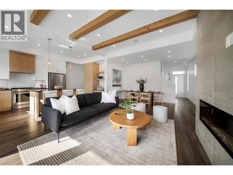 Living room to kitchen at 2100 Campbell Place Unit# 154, Lakeview Heights, West Kelowna
