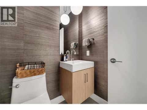 Powder room on main level at 2100 Campbell Place Unit# 154, Lakeview Heights, West Kelowna