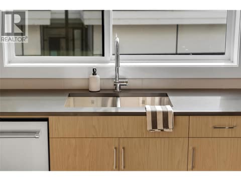 Quartz counters at 2100 Campbell Place Unit# 154, Lakeview Heights, West Kelowna