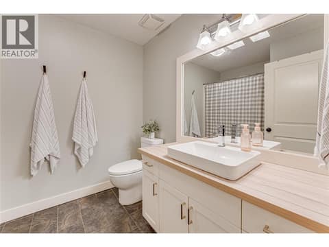 Full Bathroom at 6933 Manning Place Unit# 1, Foothills, Vernon